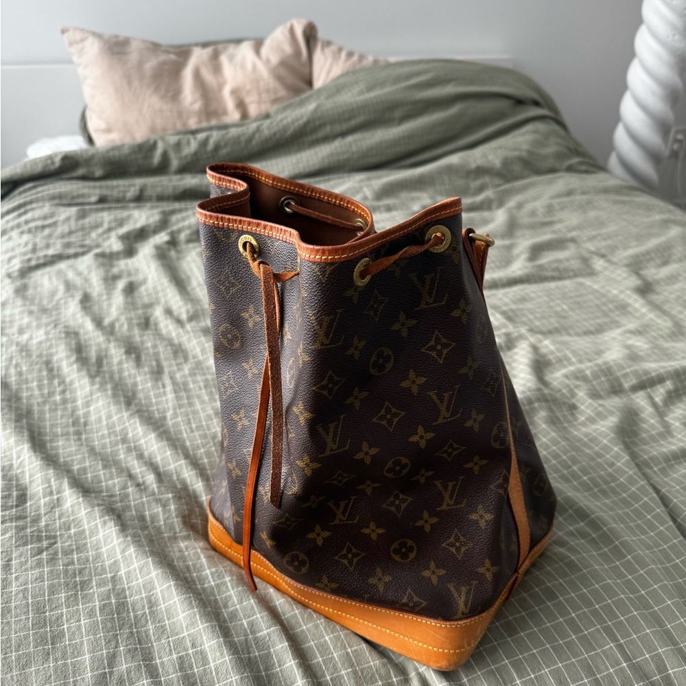 Louis Vuitton Vintage Noe GM